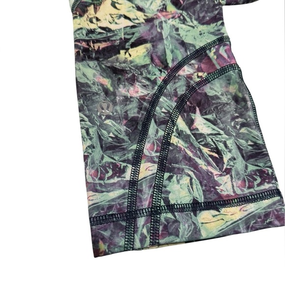 Lululemon Women Cropped Leggings Multicolor Green Black Size 6 - Picture 3 of 7